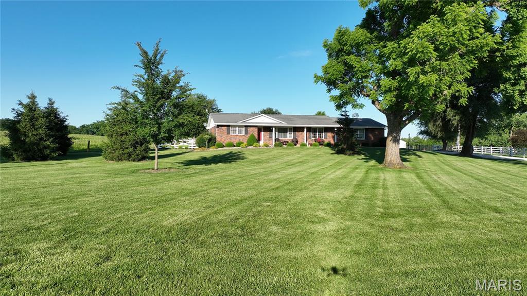 2758 Highway H Property Photo 1