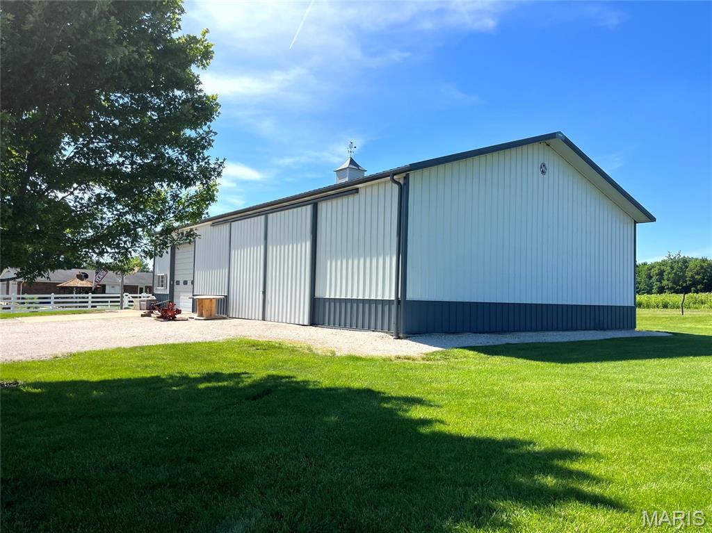 2758 Highway H Property Photo 4