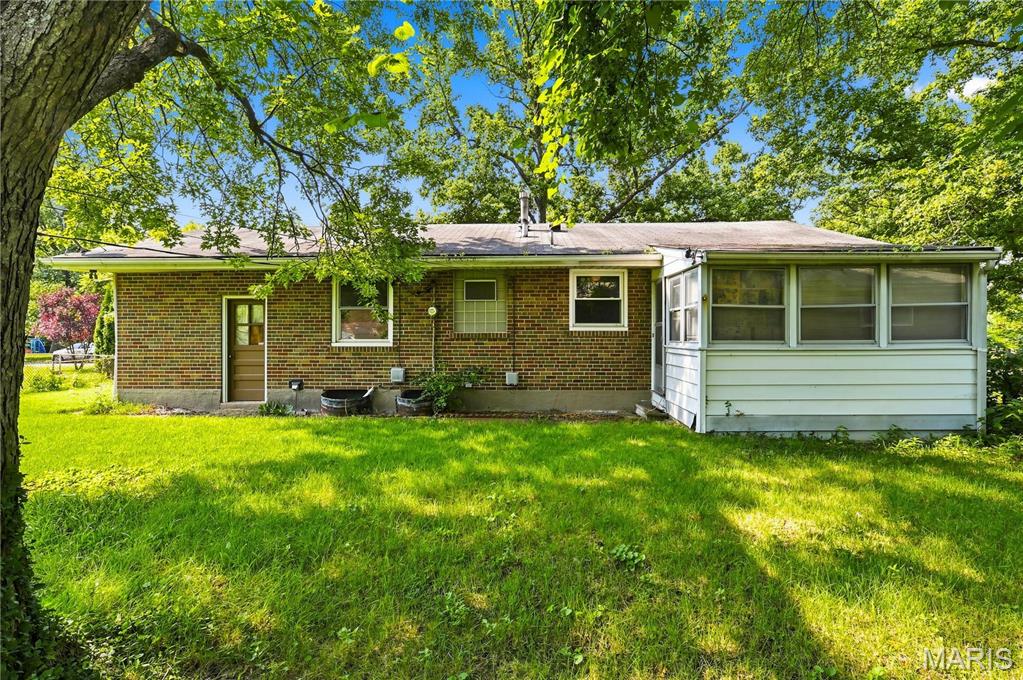 1201 Lang Drive Property Photo 2