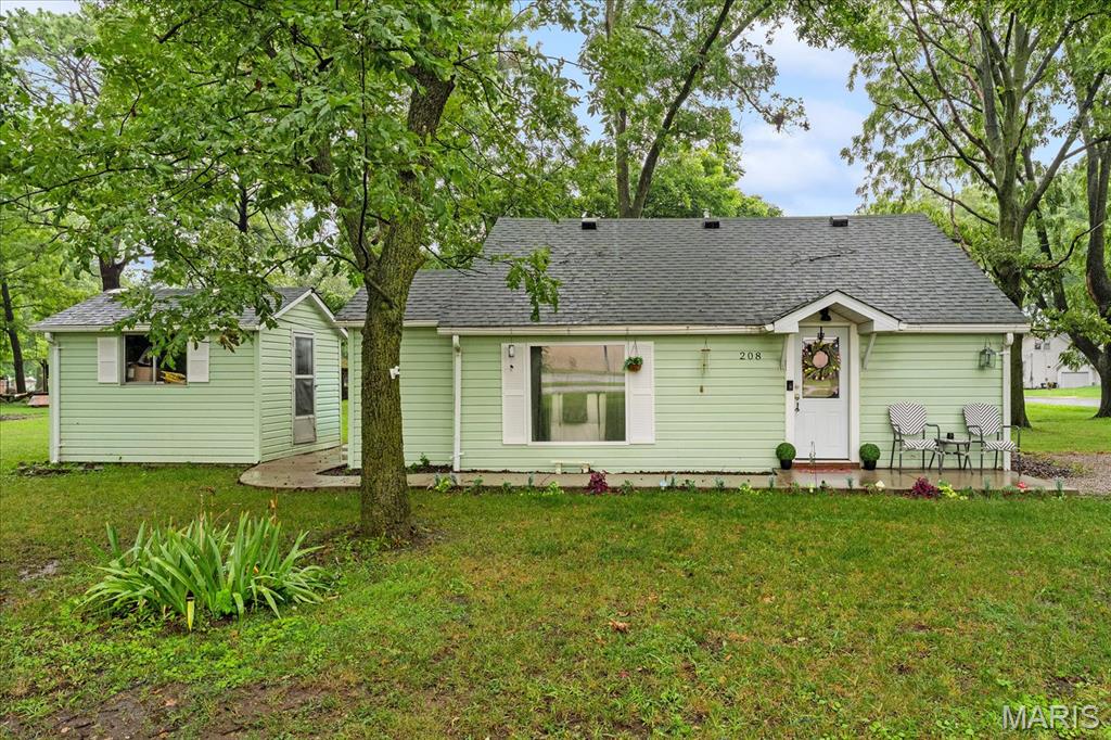 208 S Walnut Street Property Photo 1