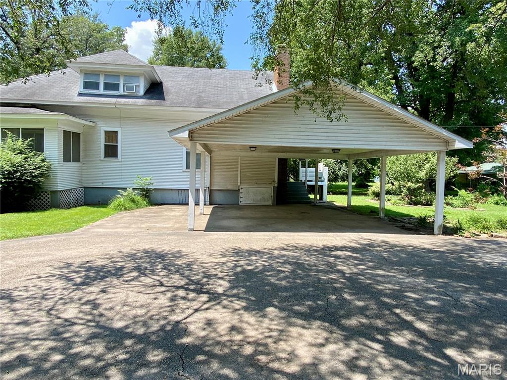 304 Hunter St Property Photo 4