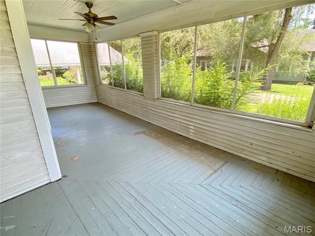 304 Hunter St Property Photo 6