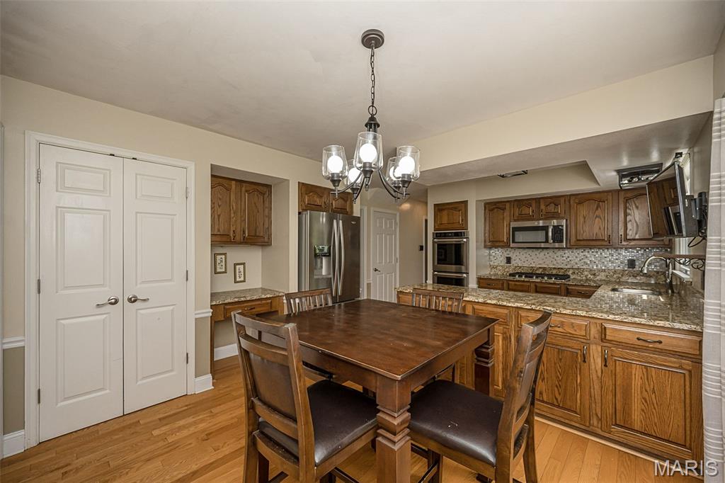 14246 Cypress Hill Drive Property Photo 21