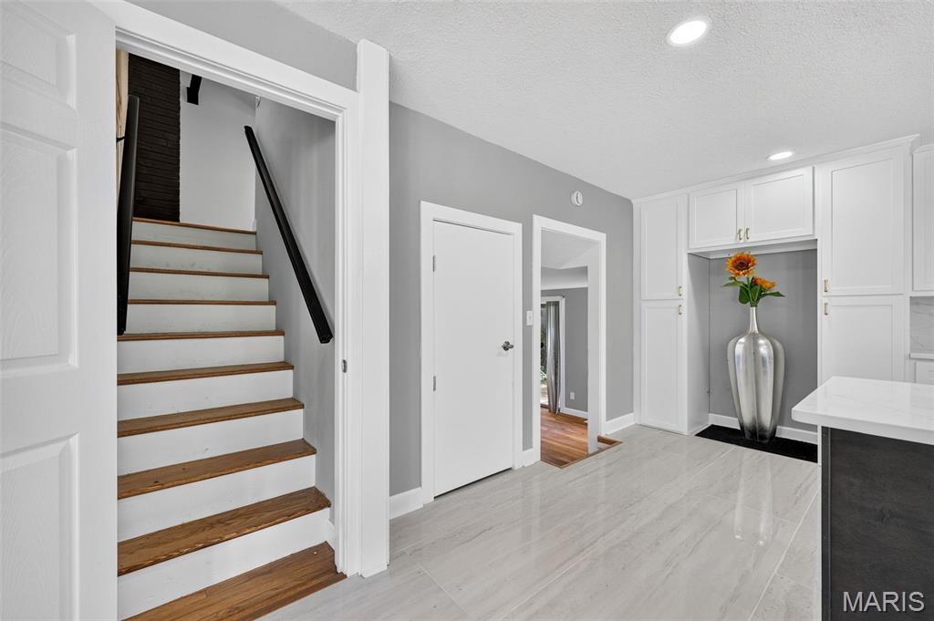 500 Kingridge Drive Property Photo 29