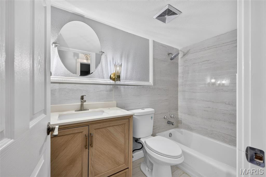 500 Kingridge Drive Property Photo 44
