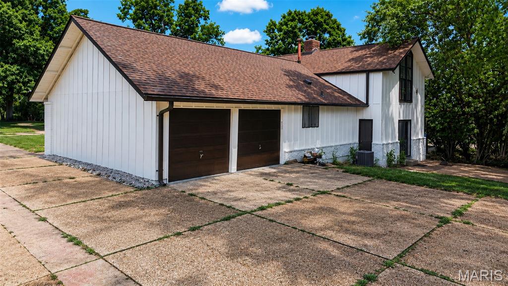 500 Kingridge Drive Property Photo 56