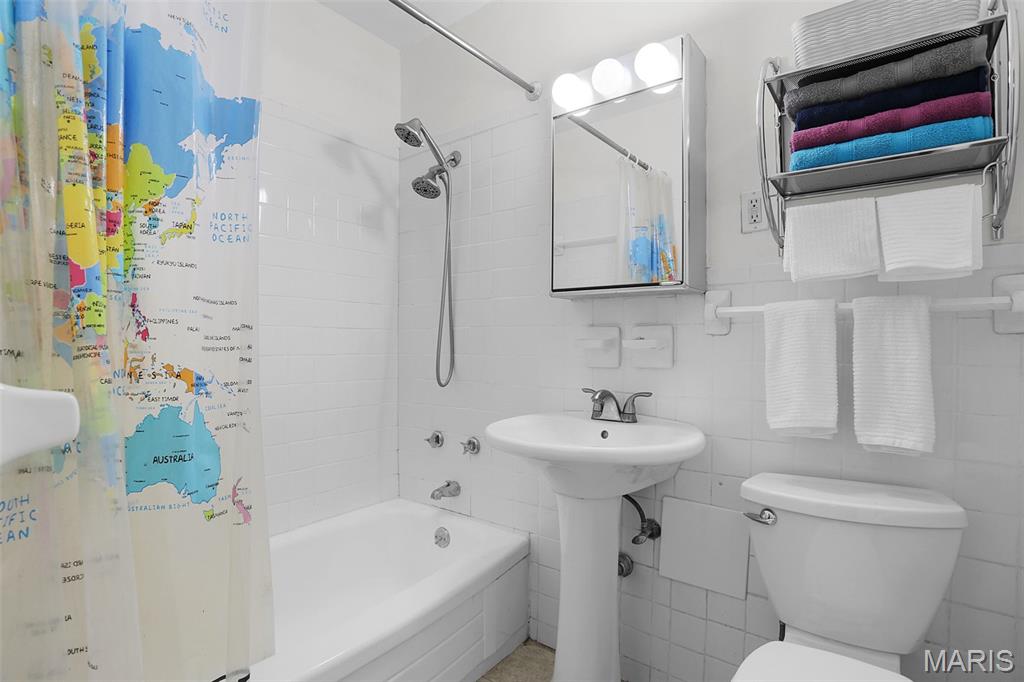 4466 W Pine Boulevard 2f Property Photo 18
