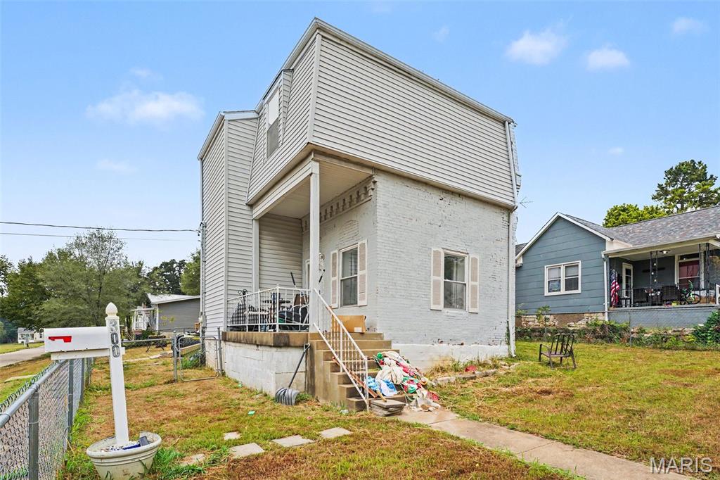 300 Stewart Street Property Photo 1
