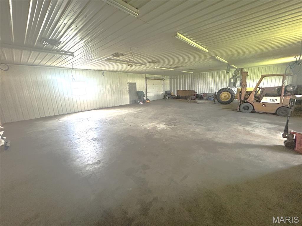 26049115 Property Photo 9