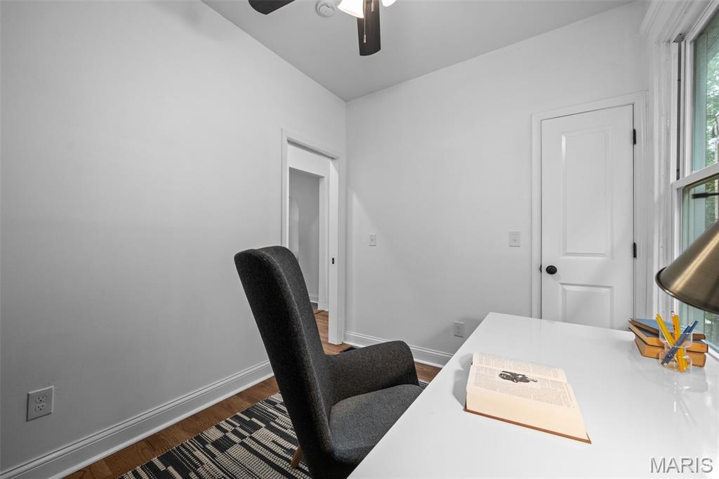 4851 Sigel Avenue Property Photo 13