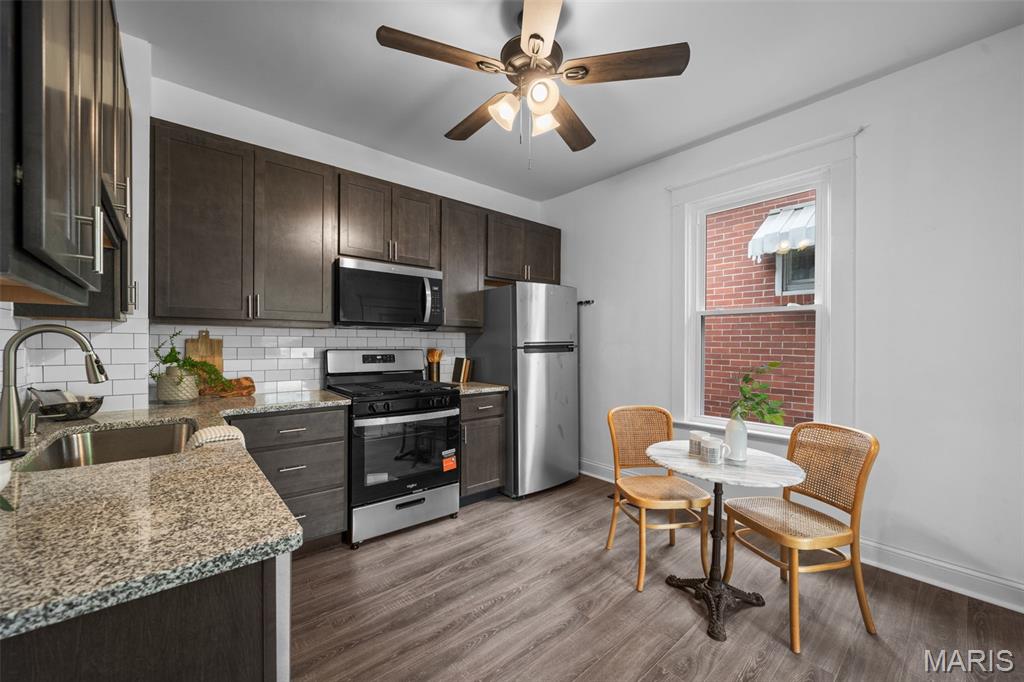 4851 Sigel Avenue Property Photo 17