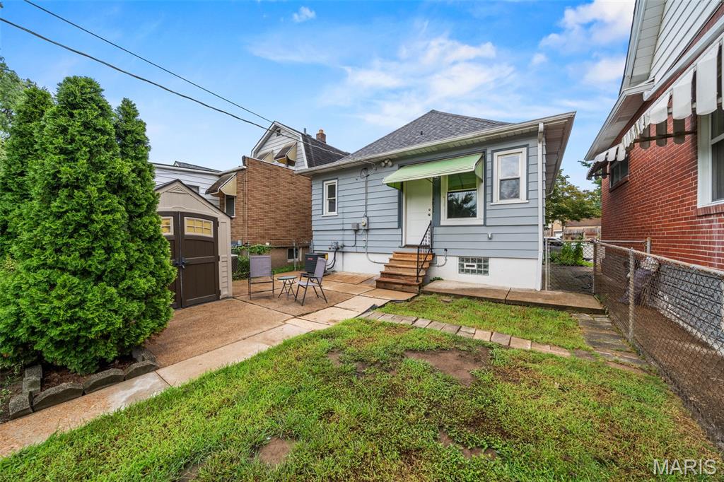 4851 Sigel Avenue Property Photo 27