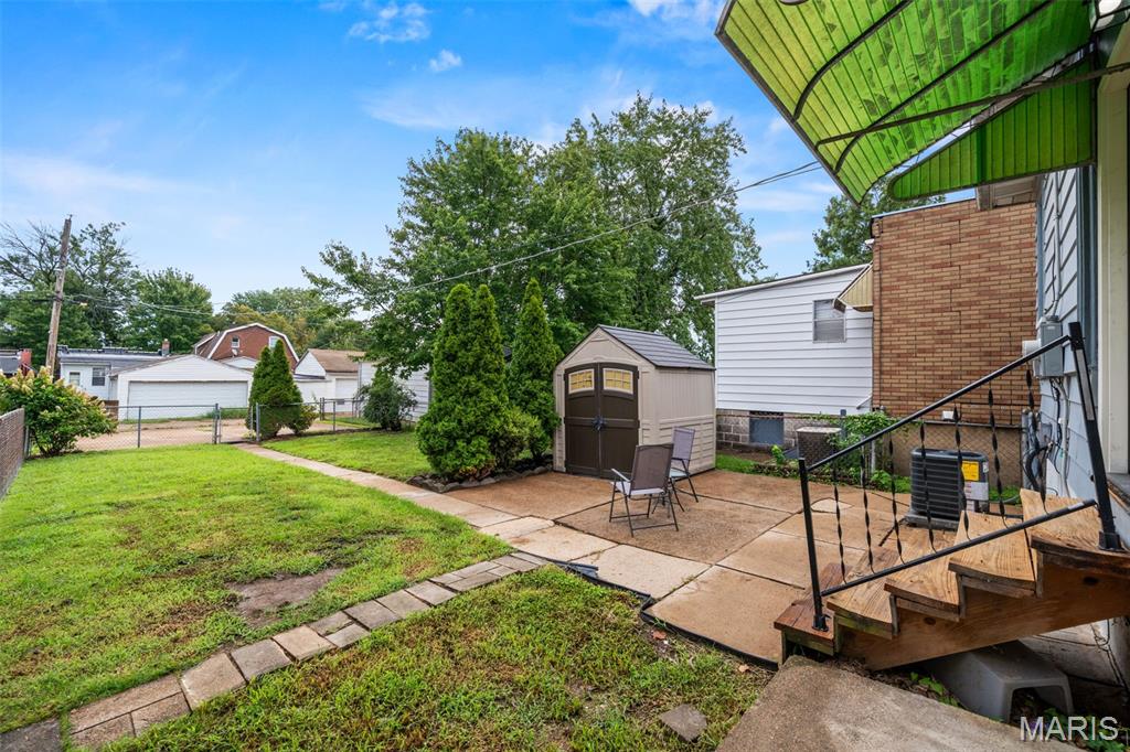 4851 Sigel Avenue Property Photo 28