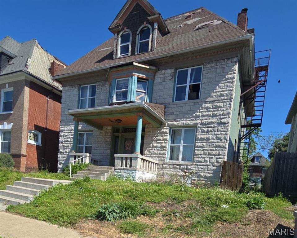 5045 Raymond Avenue Property Photo 1