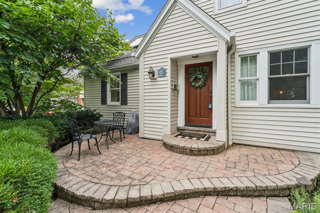 703 Edwin Avenue Property Photo 2