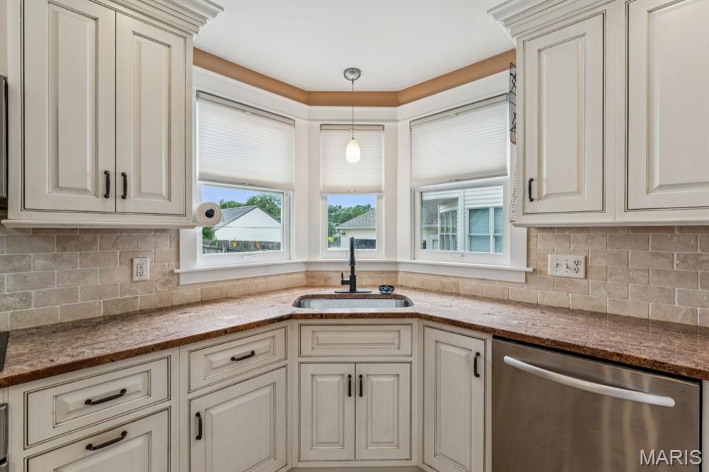 703 Edwin Avenue Property Photo 15
