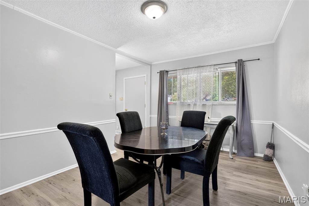 10429 Ewell Drive Property Photo 6
