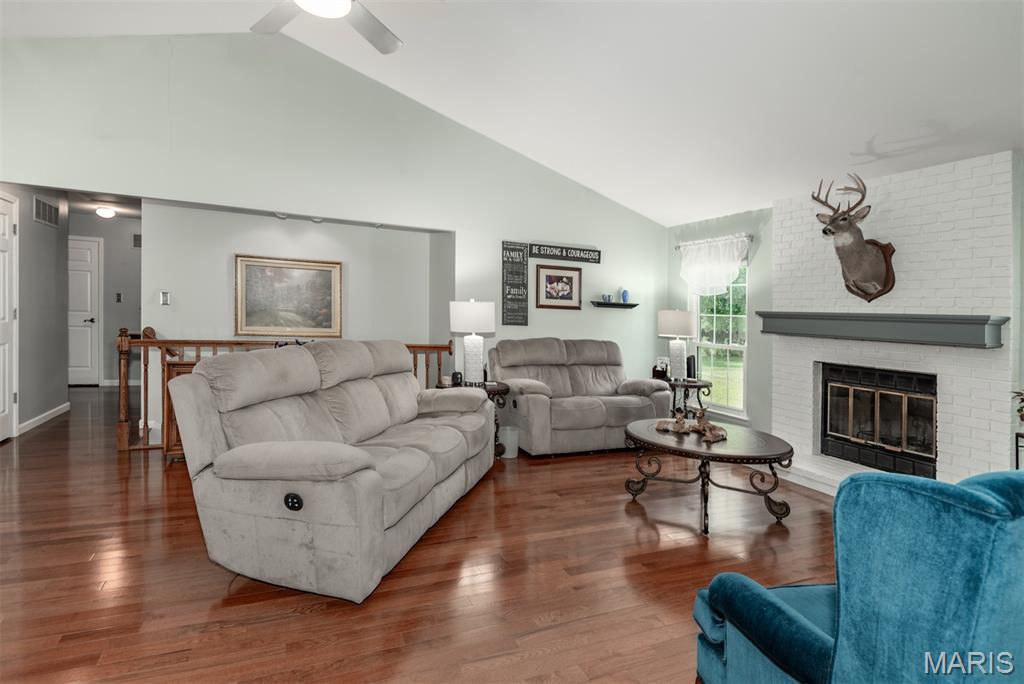 765 Spring Hill Farm Drive Property Photo 6