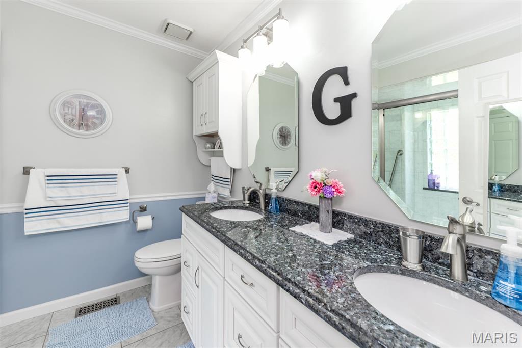 765 Spring Hill Farm Drive Property Photo 24