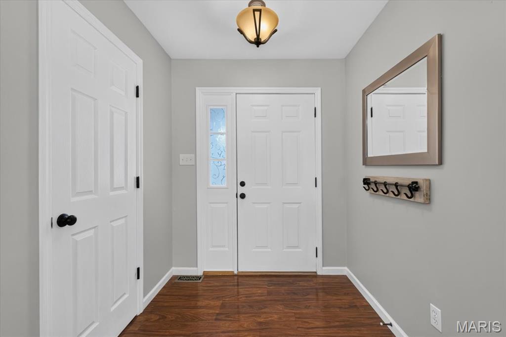 5146 Saddlebrook Parkway Property Photo 5