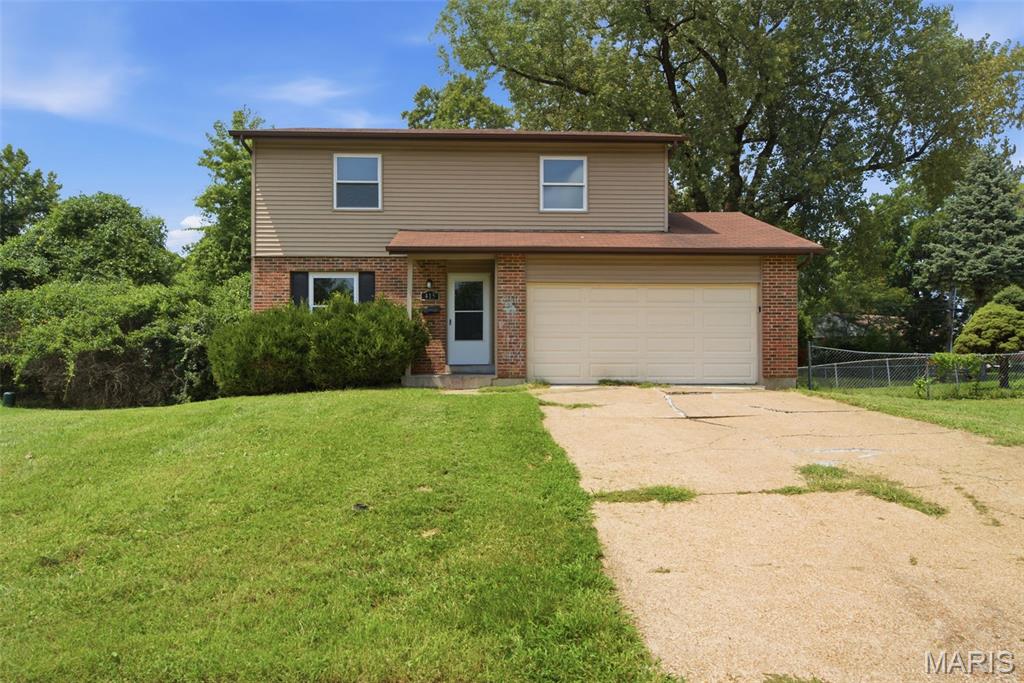 415 Hentschel Place Property Photo 1