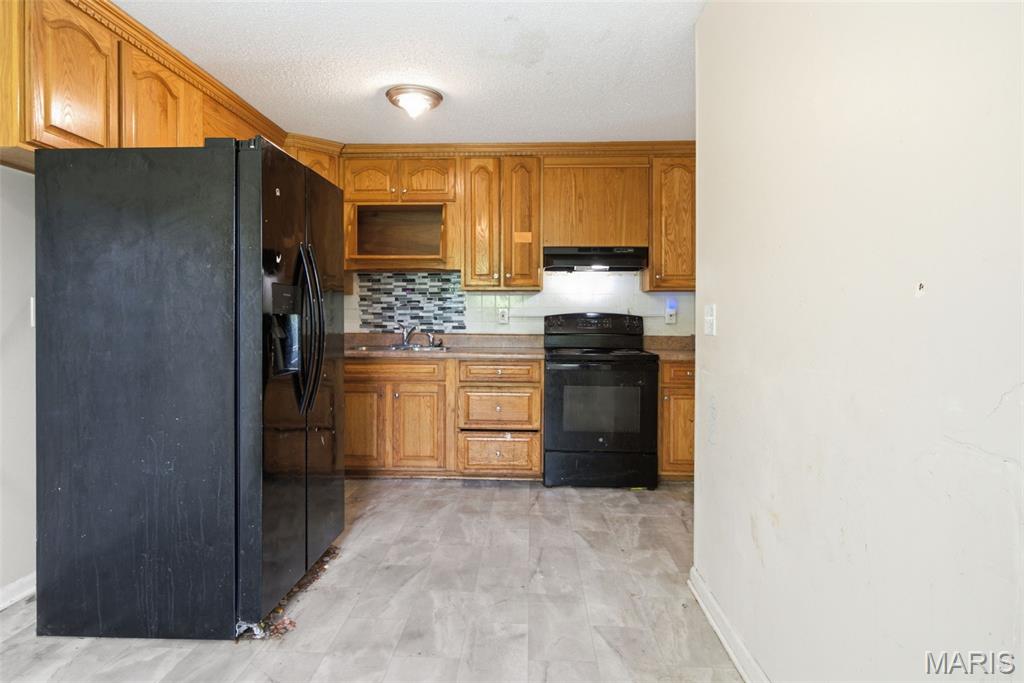 415 Hentschel Place Property Photo 6