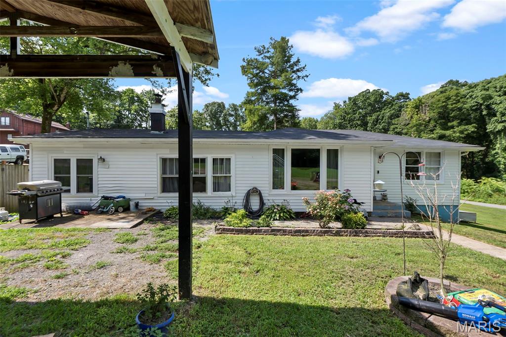 359 Hillcrest Drive Property Photo 4