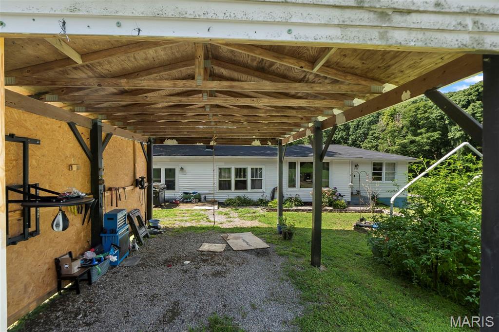 359 Hillcrest Drive Property Photo 5