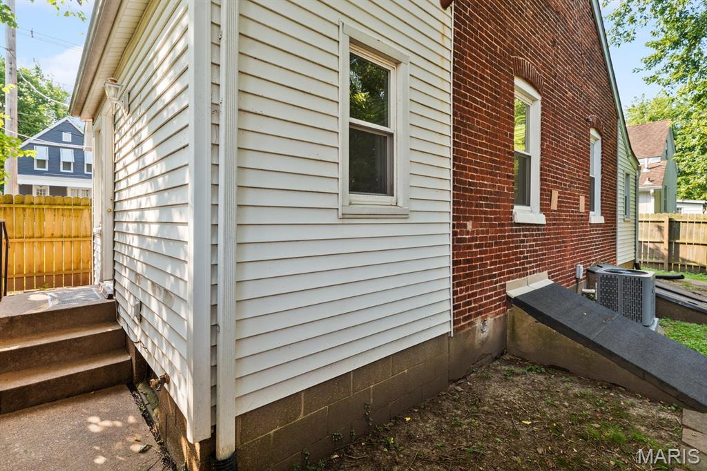 105 S 8th Street Property Photo 7