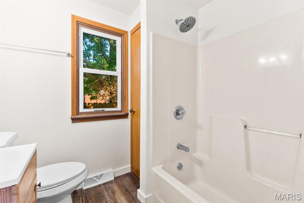 105 S 8th Street Property Photo 24