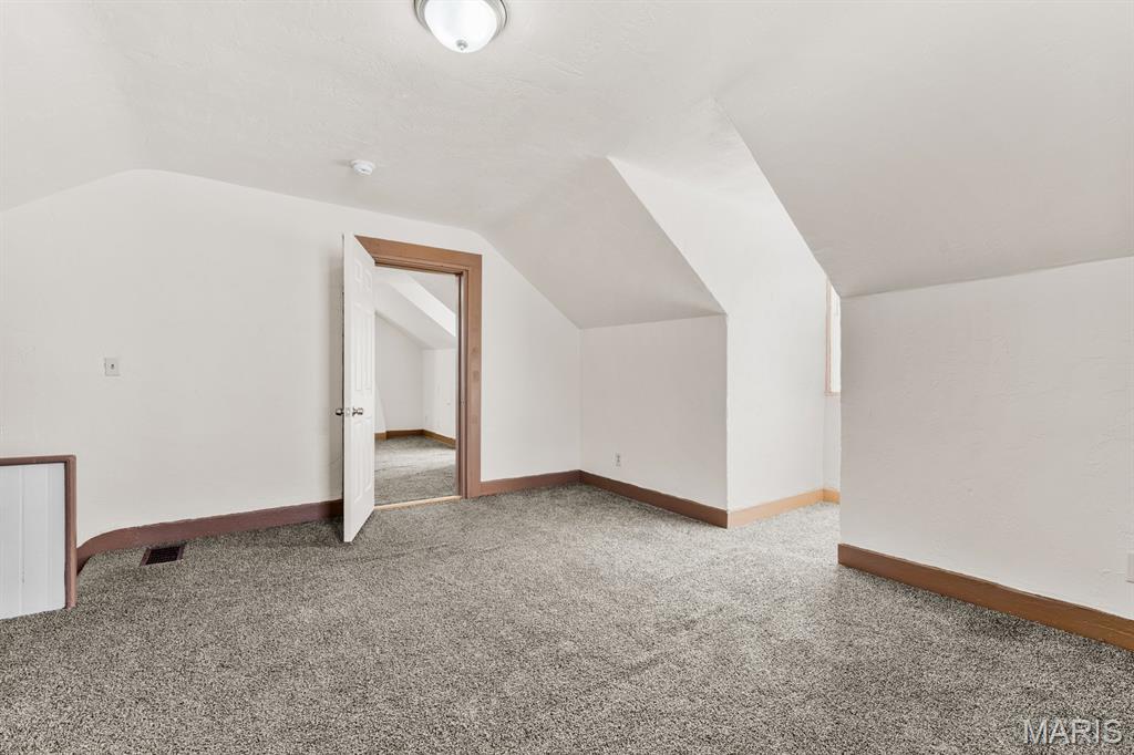 105 S 8th Street Property Photo 38