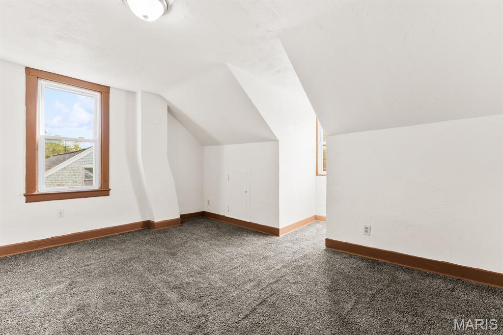 105 S 8th Street Property Photo 39