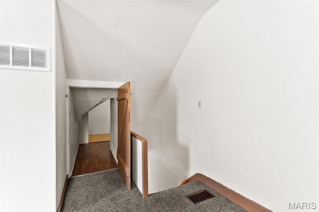 105 S 8th Street Property Photo 44