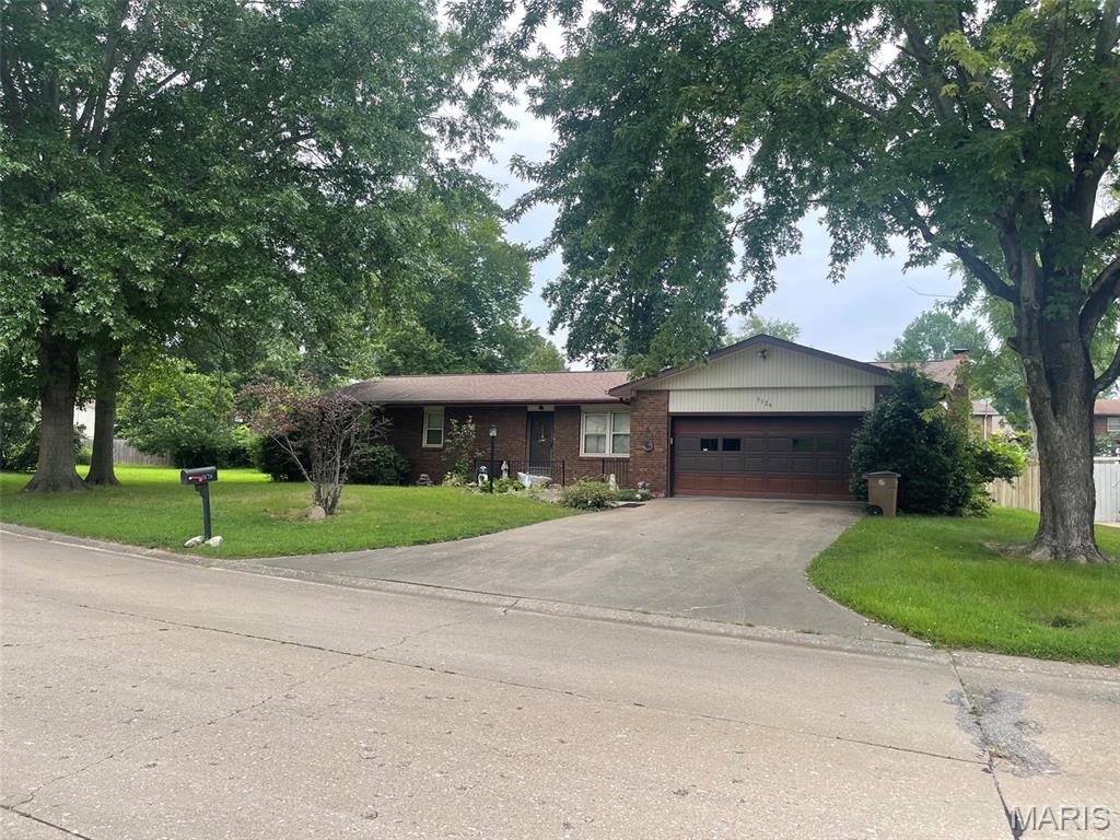 3126 Wisteria Drive Property Photo 3