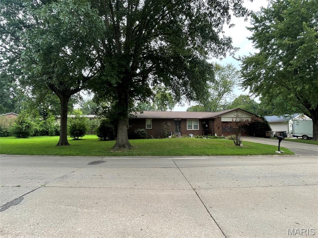 3126 Wisteria Drive Property Photo 4