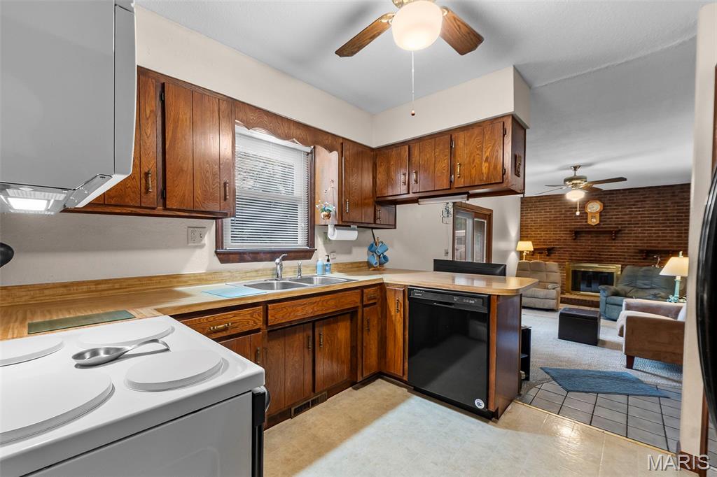 3126 Wisteria Drive Property Photo 27