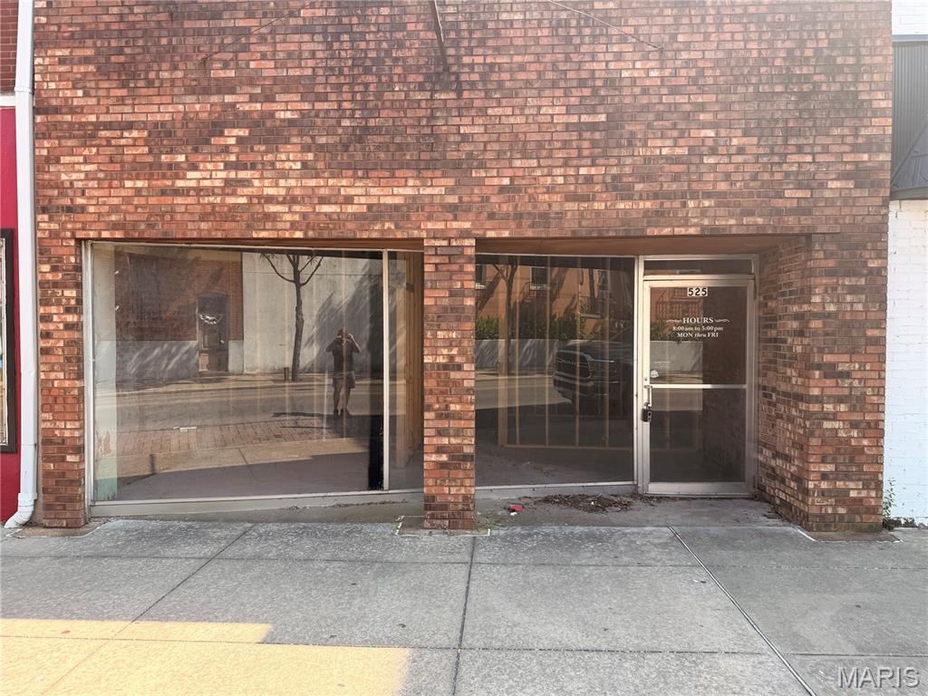 525 Broadway Street Property Photo 1