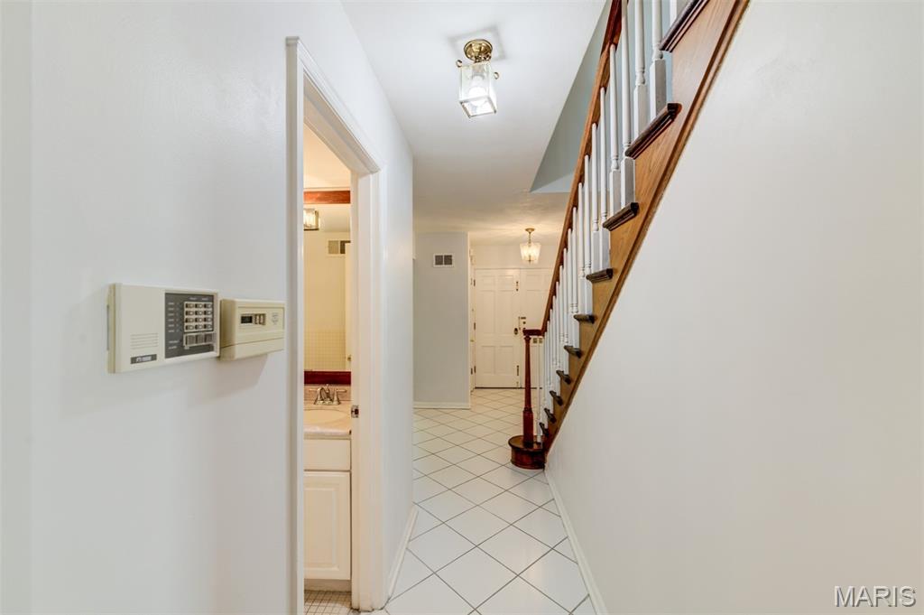 8016 Davis Drive Property Photo 24