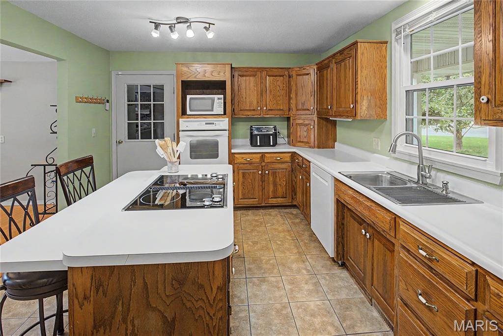 2001 Lee Drive Property Photo 13