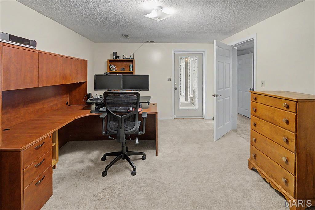 2001 Lee Drive Property Photo 33