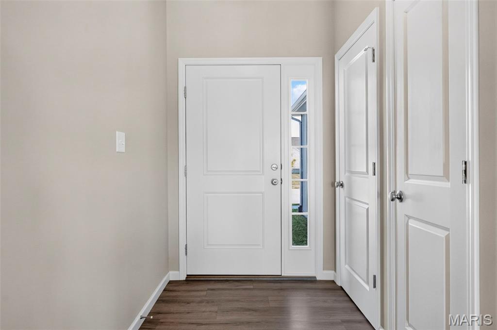 322 Summer Glen Lane Property Photo 4