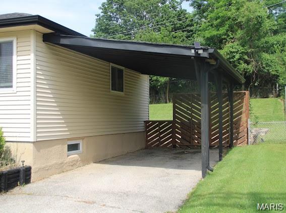 9438 Tiber Drive Property Photo 14
