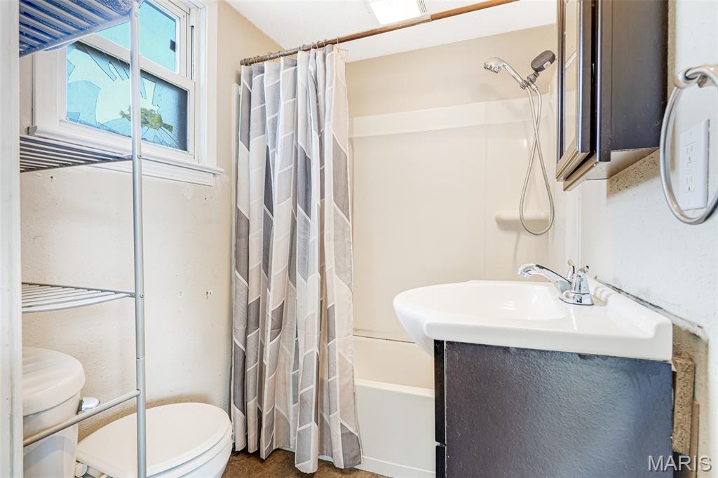 723 S Hackman Street Property Photo 15