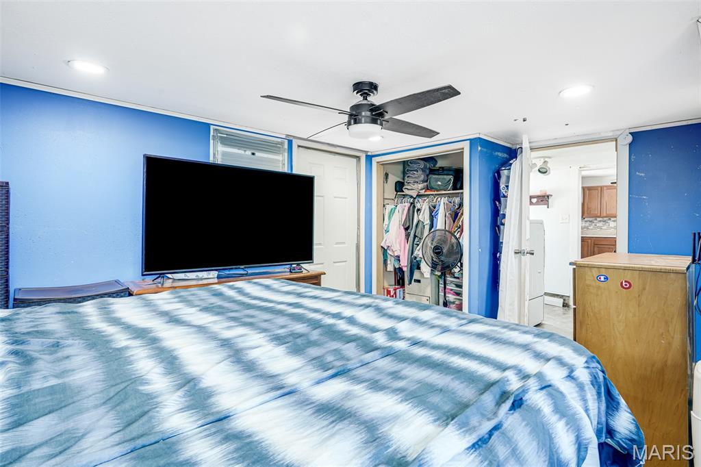 723 S Hackman Street Property Photo 18