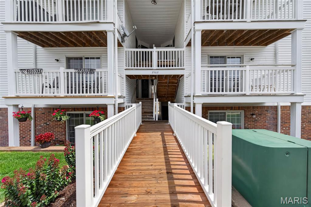2562 Coppergate Square Drive F Property Photo 1