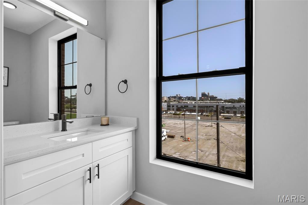 2300 Lasalle 403 Property Photo 7