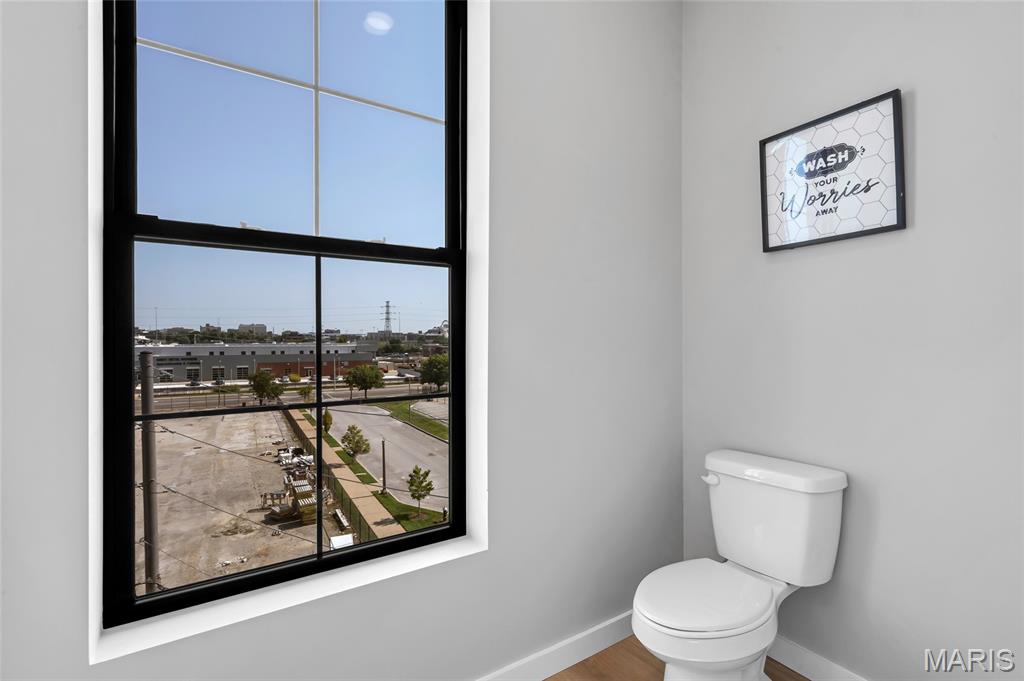 2300 Lasalle 403 Property Photo 8