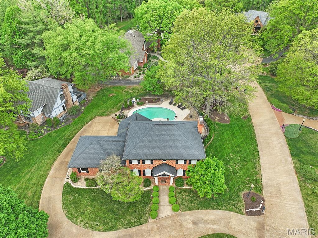 6 Pinebrook Court Property Photo 1