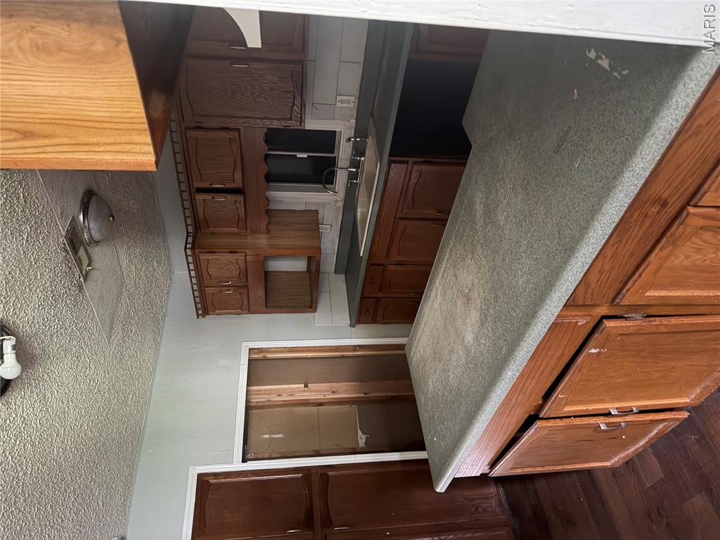 127 Donald Street Property Photo 3