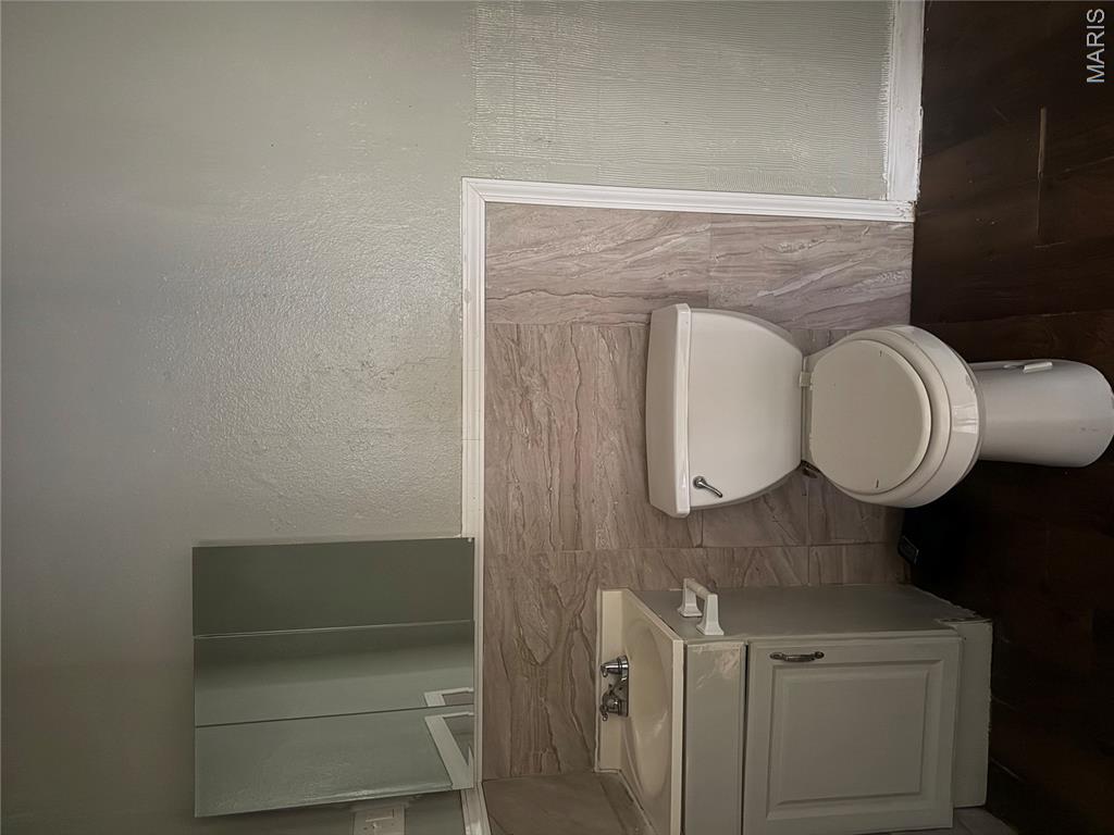127 Donald Street Property Photo 5